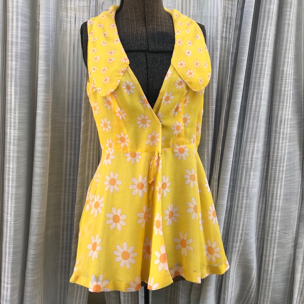 60’s Daisy Tunic Top